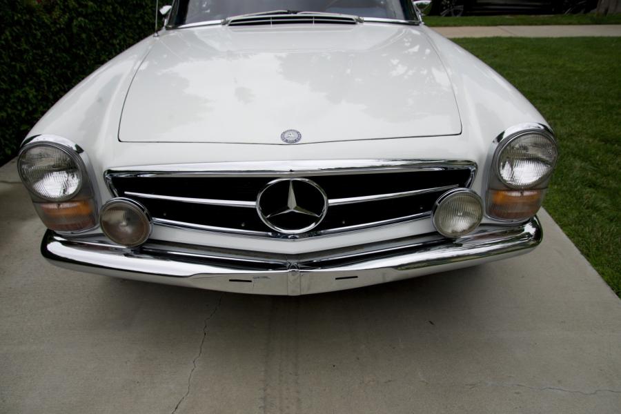 Детали экстерьера Mercedes-Benz 280 SL (W113) 1970 года  (EU) (фото 41 из 74)